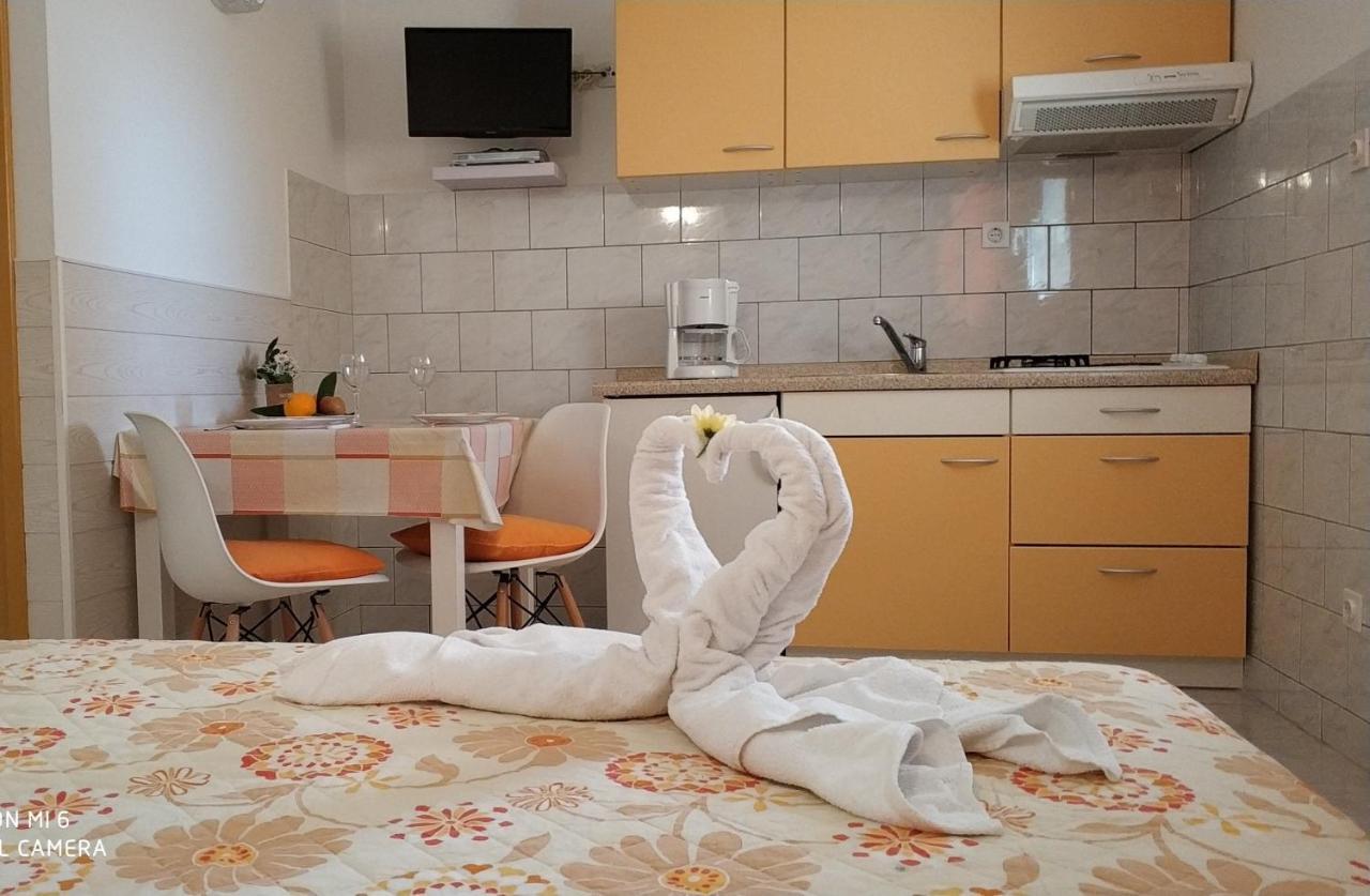 Apartmani Tanja Бол Екстер'єр фото