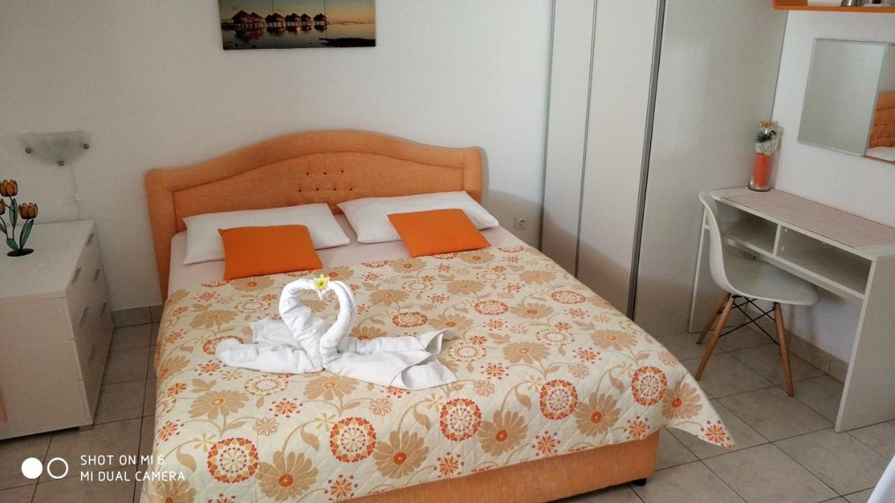 Apartmani Tanja Бол Екстер'єр фото
