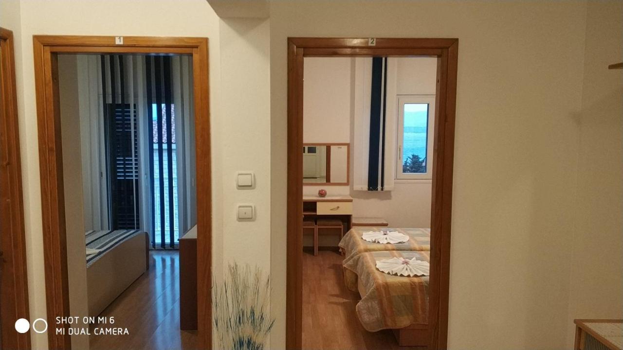 Apartmani Tanja Бол Екстер'єр фото